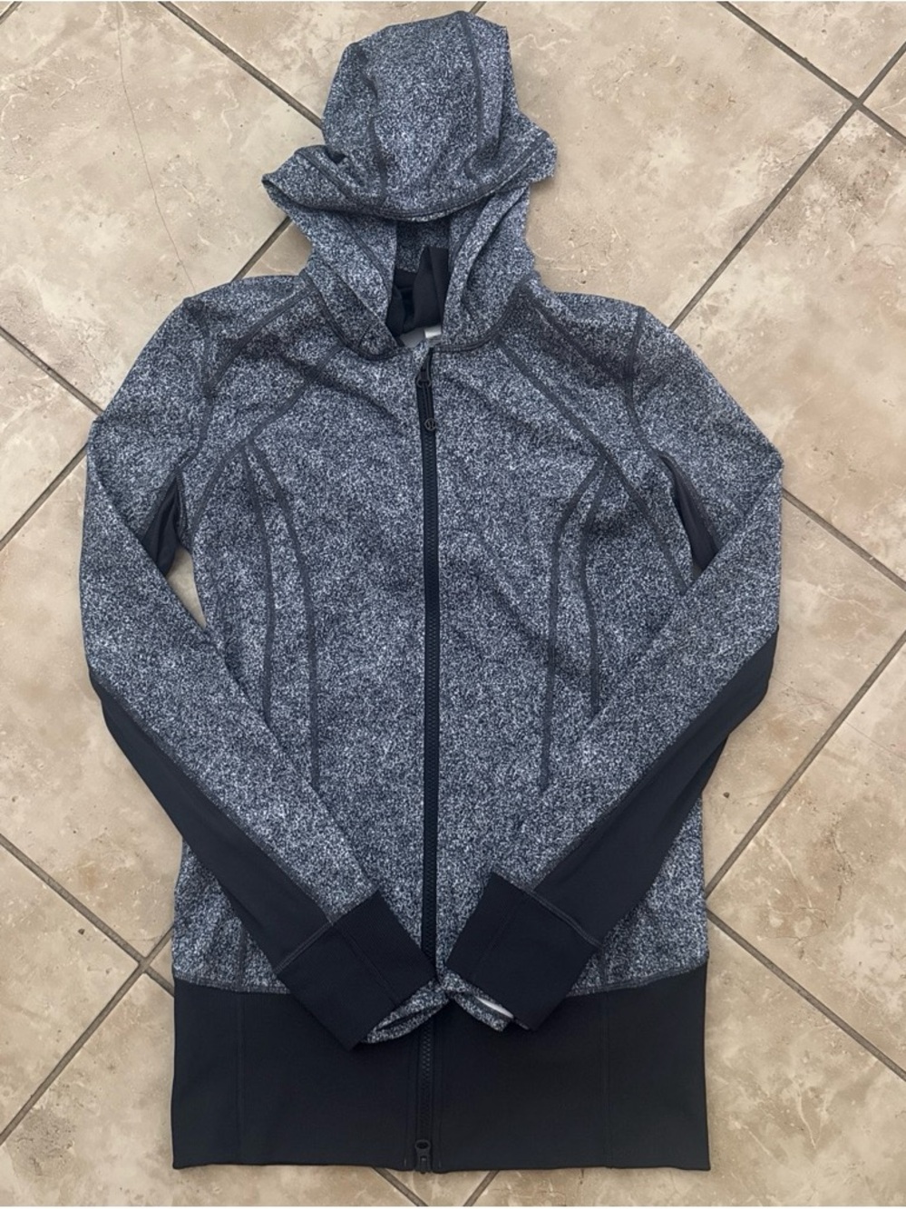 NWOT LULULEMON Daily Practice Long Jacket Rio Mist Black Gray Size 8